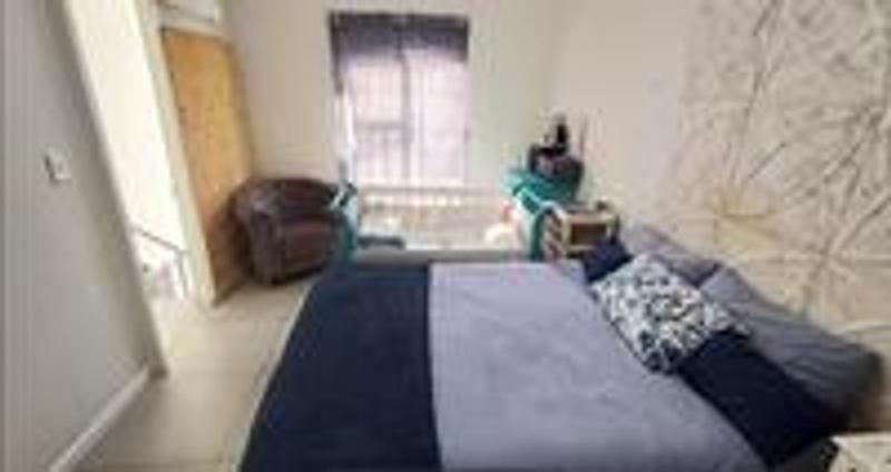 3 Bedroom Property for Sale in Peerless Park Western Cape